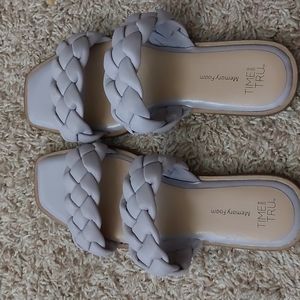 Time and tru purple braided Sandals